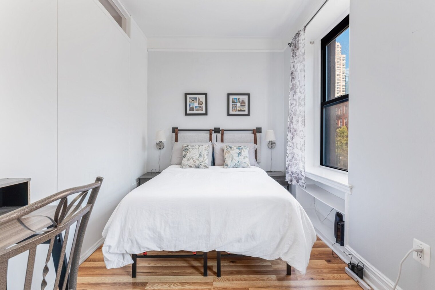 Building Photo - 414 W 46th St