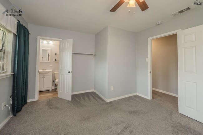 Building Photo - 2953 Moffett Ave
