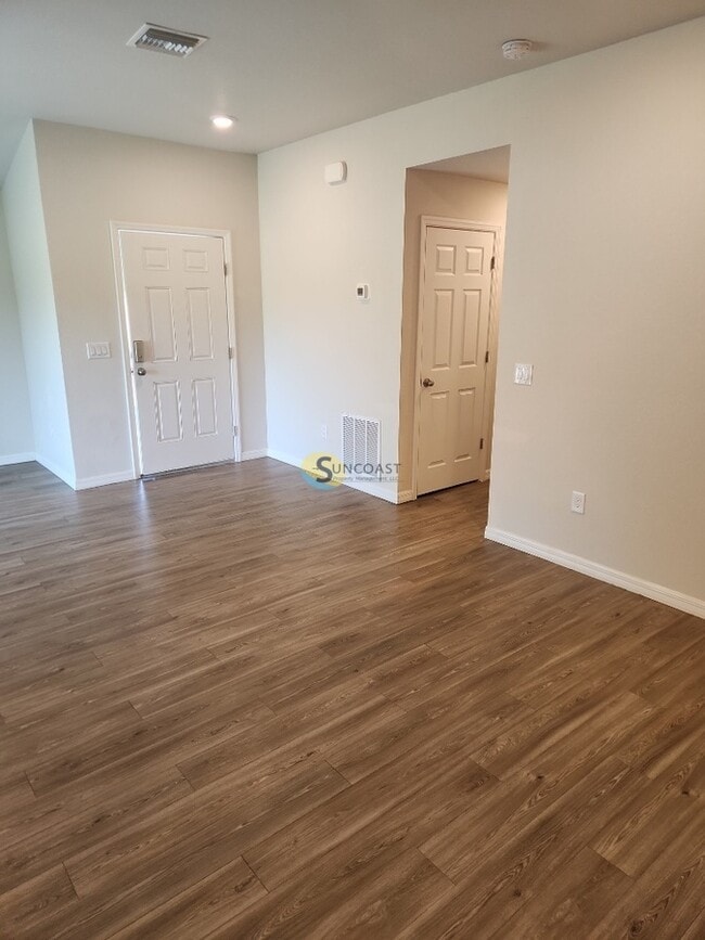 Building Photo - 359 Greenbriar Blvd