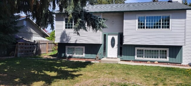 Building Photo - 8066 W Hummel Dr