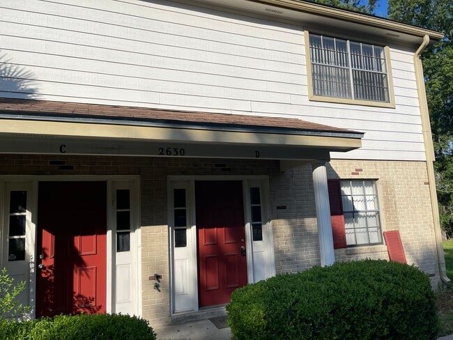 Building Photo - PORTLAND TOWNHOMES
