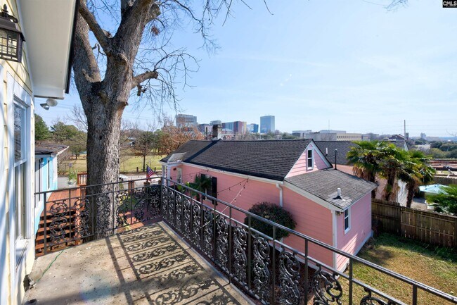 Building Photo - 728 Blanding St
