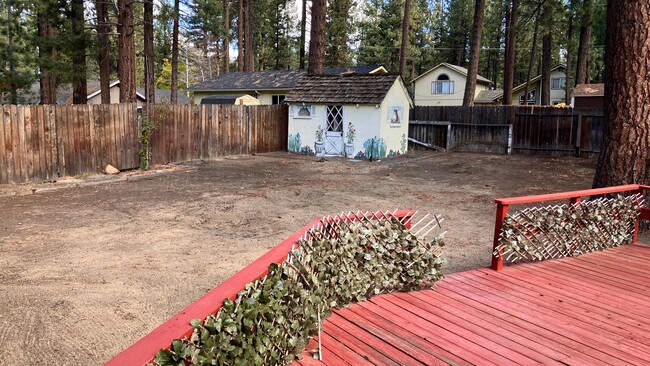 Building Photo - Long term rental with garage and large bac...