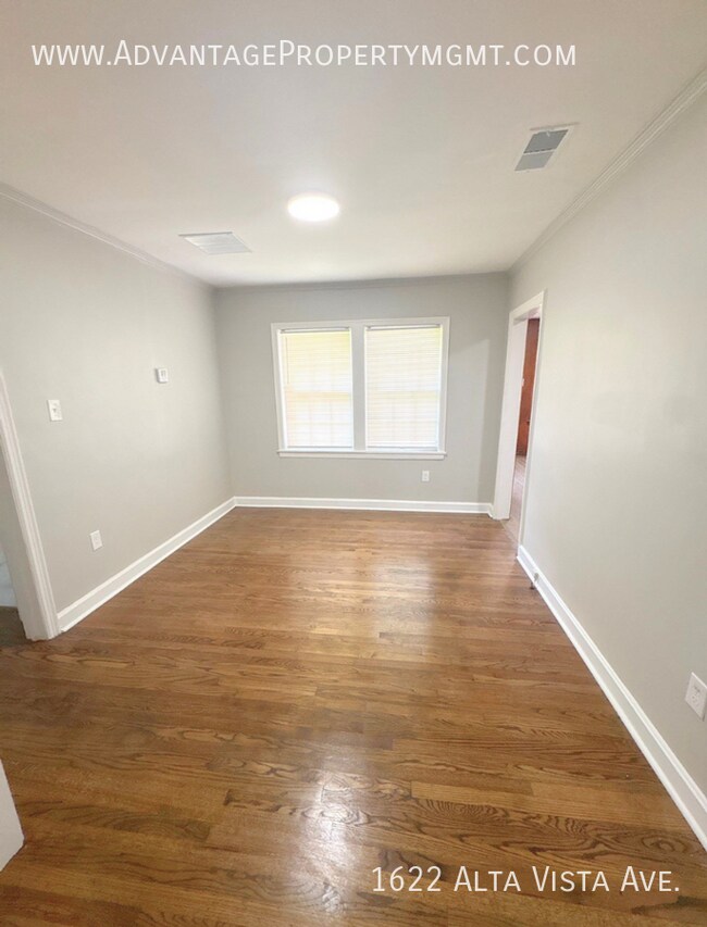 Building Photo - 1622 Alta Vista Ave
