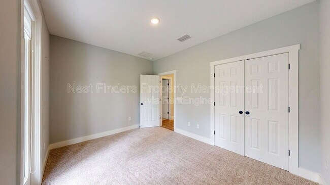 Building Photo - 9921 Element Rd