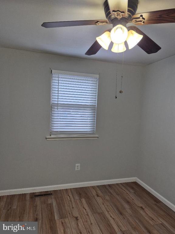 Building Photo - 401 Woodside Cir