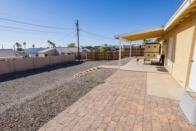 Building Photo - Your Year-Round Retreat in LHC!