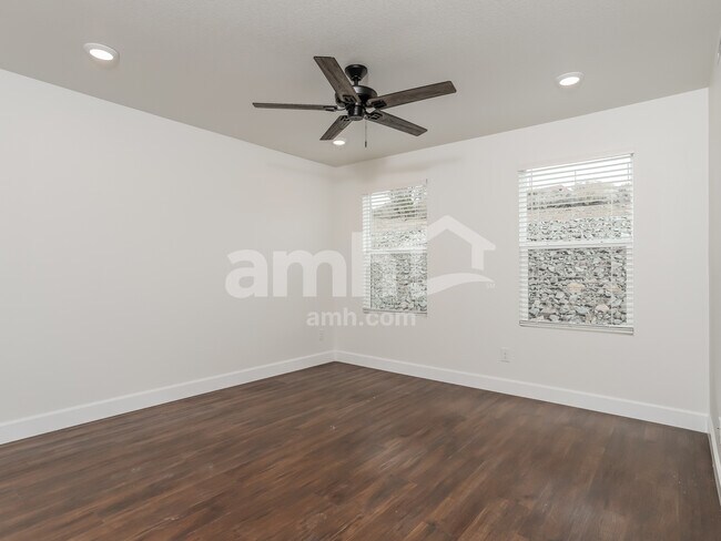 Building Photo - 6521 Enlightenment Dr