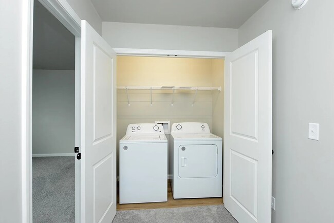 Building Photo - 2383 Eagle Vly Dr S