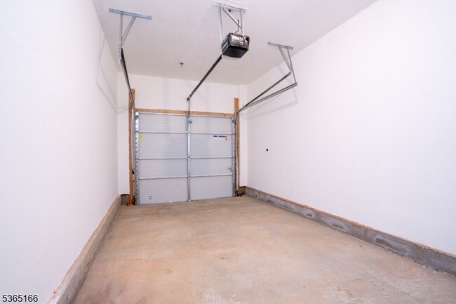 Building Photo - 1006 Station Rd