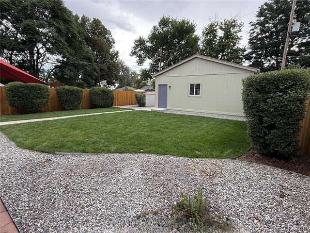 Building Photo - 1920 Willow St