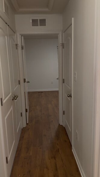 Building Photo - 243 Magellan Dr