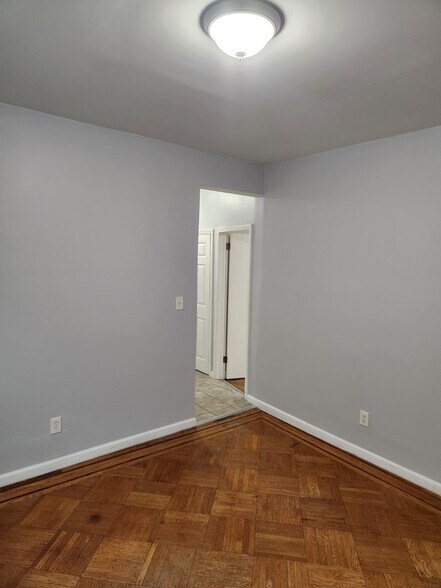 Building Photo - 57 Condict St