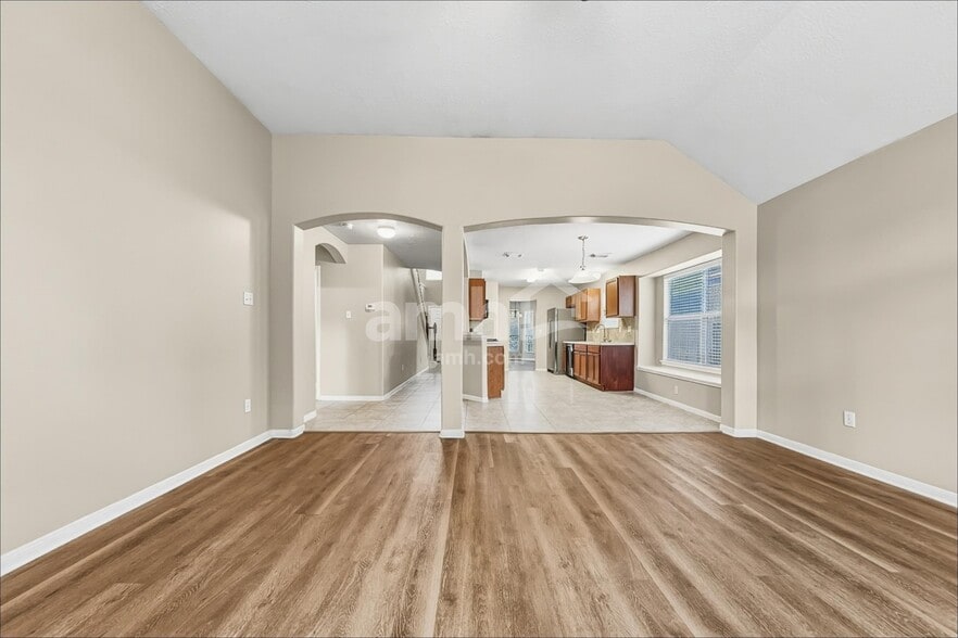 Building Photo - 15311 Forest Creek Farms Dr