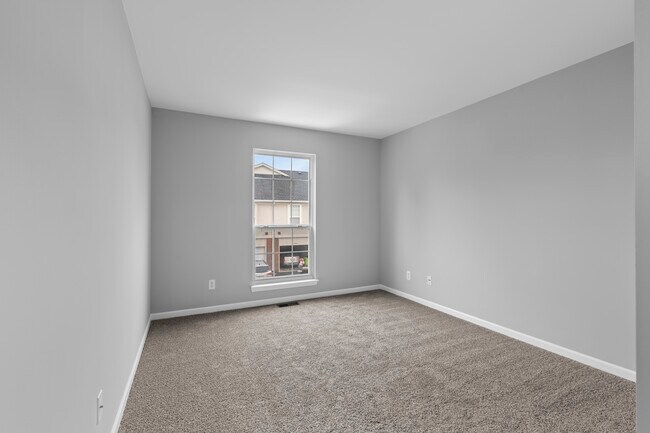 Building Photo - 51663 Hale Ln
