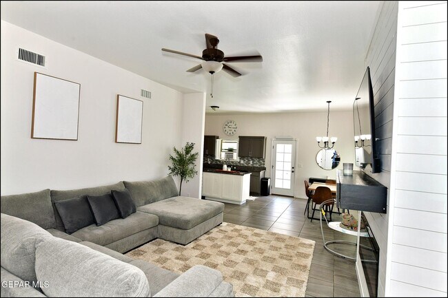 Building Photo - 224 Glenlivet Way