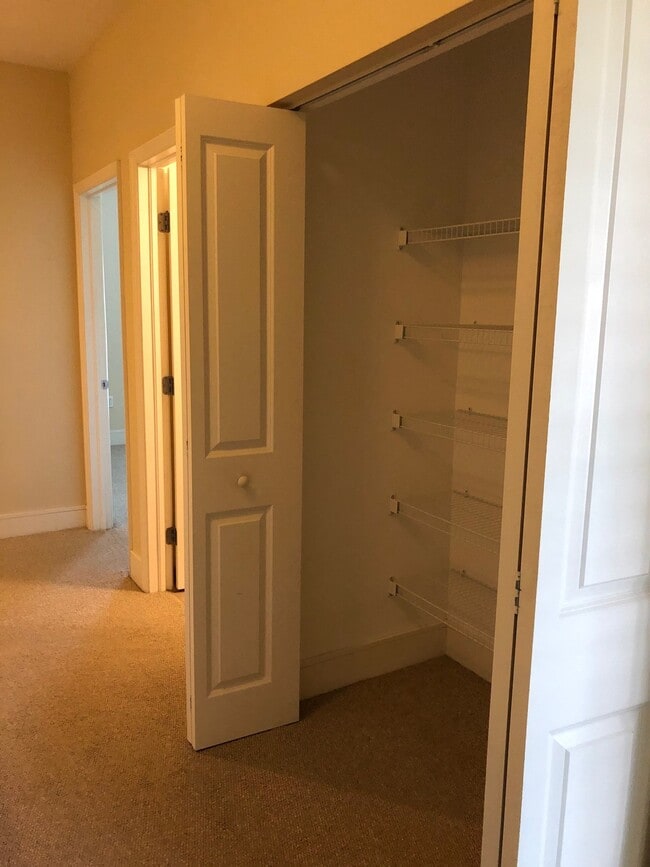 Hallway Storage - 300 State St E