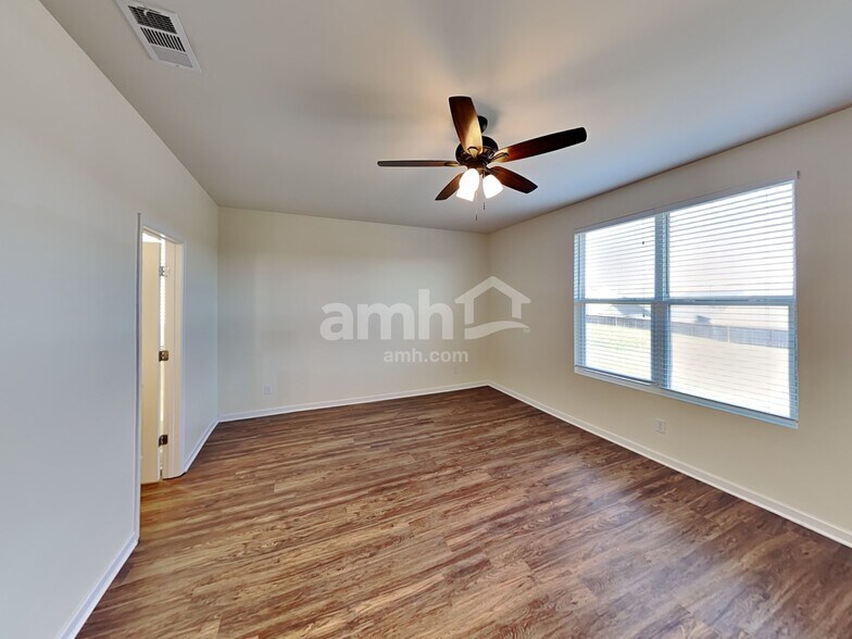 Building Photo - 1241 Riverbirch Way