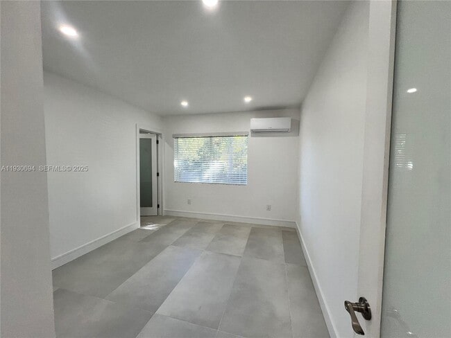 Building Photo - 75 NE 70th St