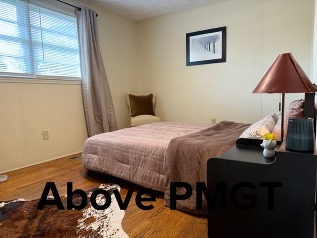 Building Photo - 367 Sequoia Dr