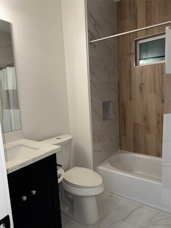 Building Photo - 8113 Miley St