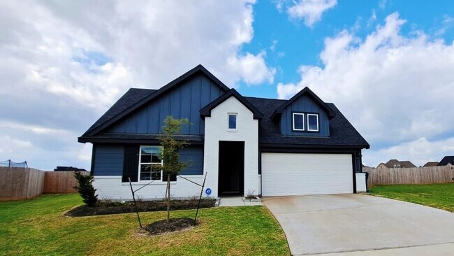 Primary Photo - 3555 Crestfield Ln