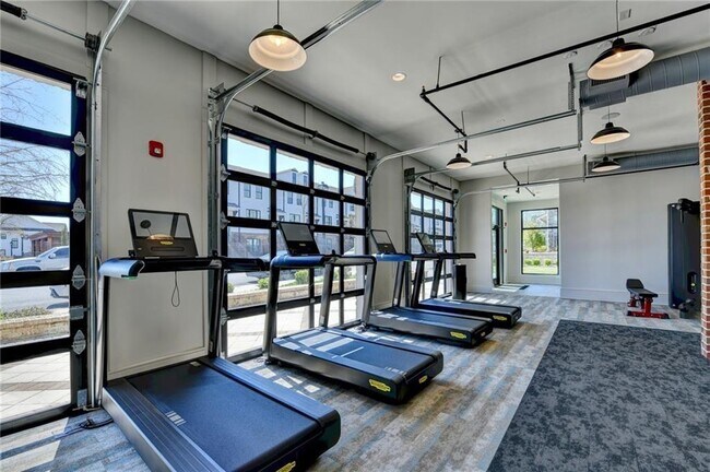 Building Photo - 4536 Molder Dr