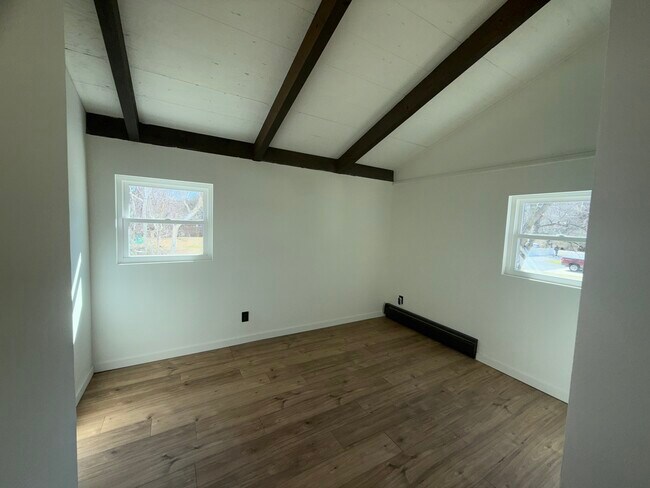 Building Photo - 12516 W Torquay Rd