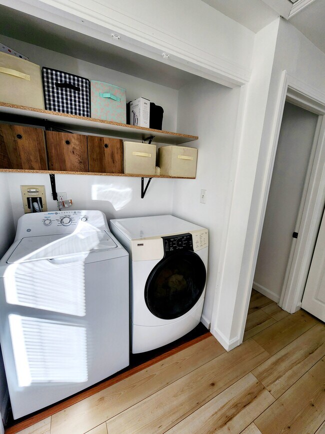 Building Photo - 25 Summit Cir