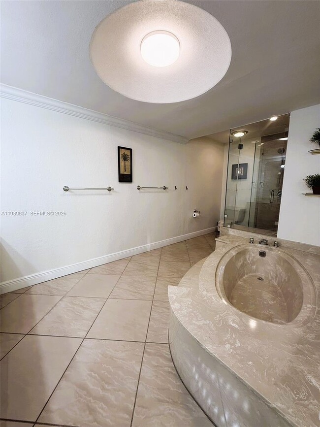 Building Photo - 16005 Kingsmoor Way