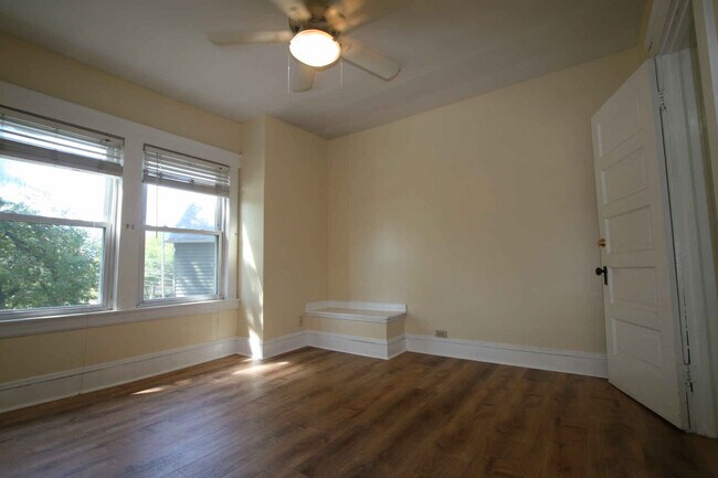 Building Photo - 1357 Riverside Dr