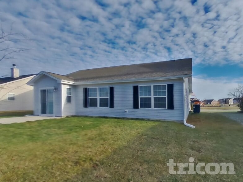 Building Photo - 710 Montezuma Express Dr