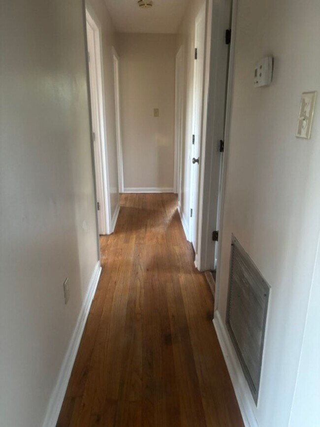 Building Photo - 312 Woodhaven Drive