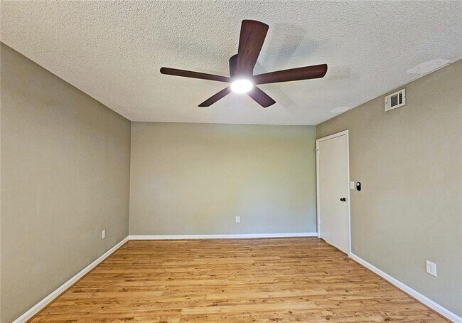 Building Photo - 47 Monet Ct NW