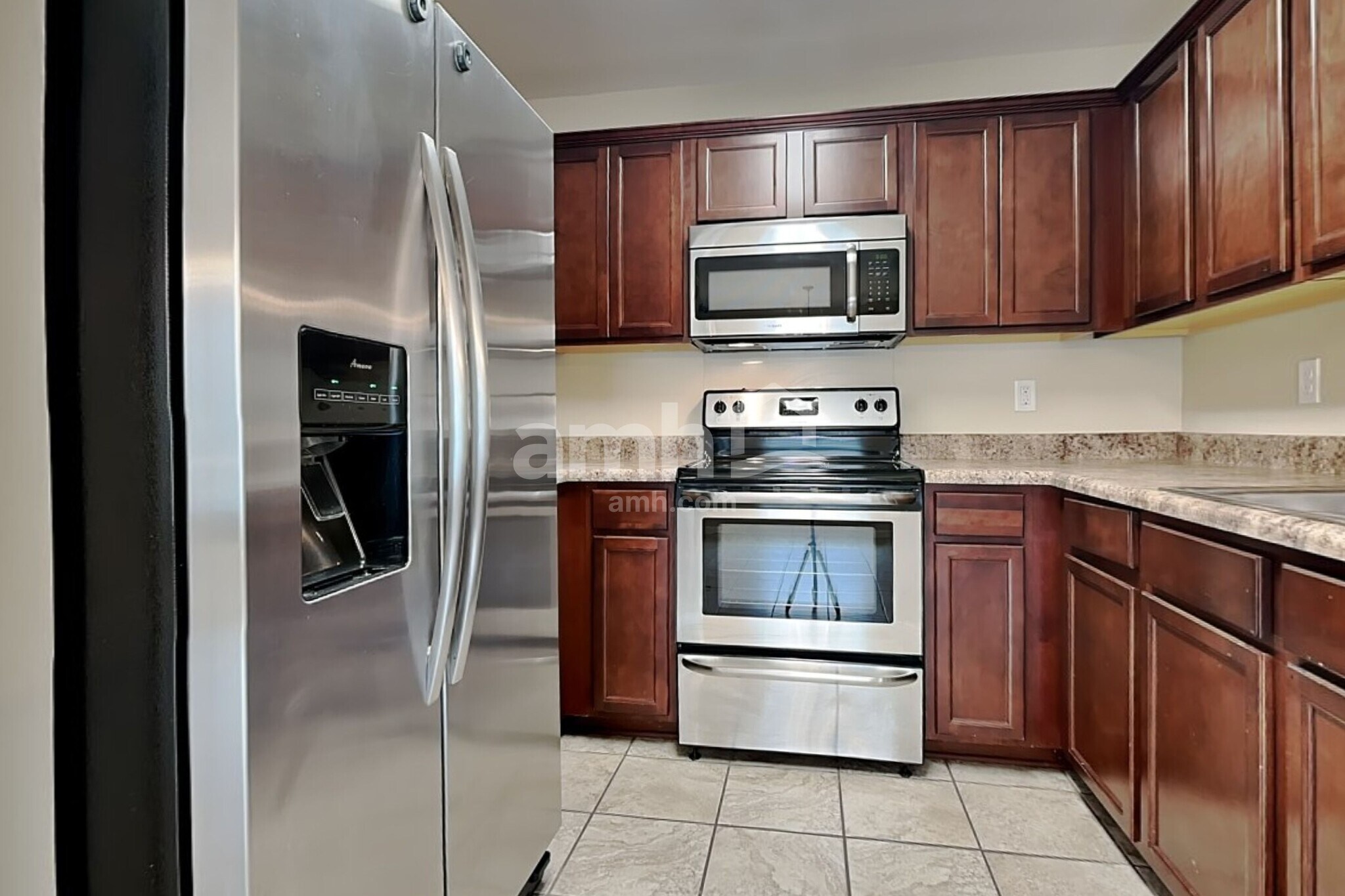 Building Photo - 10185 Sorrento Pl