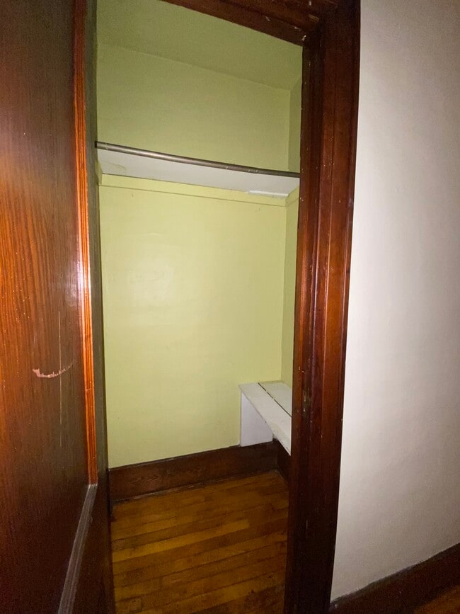 Building Photo - 1008 Lamb St