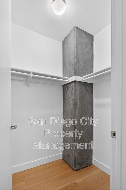 Building Photo - 1025 Island Ave