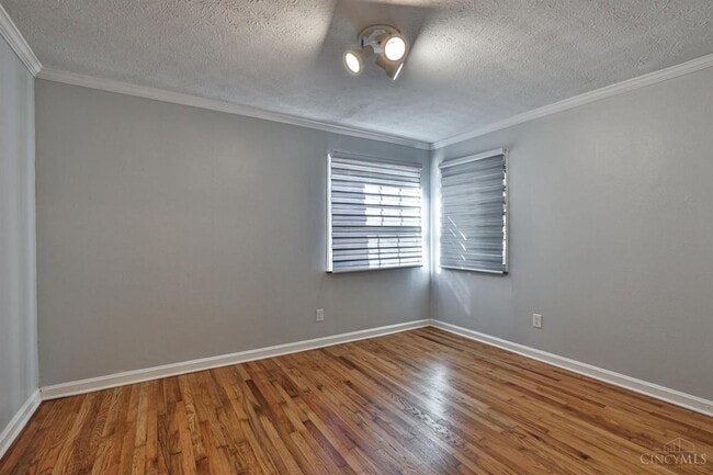 Building Photo - Two Bedroom Home for UC Students for This ...