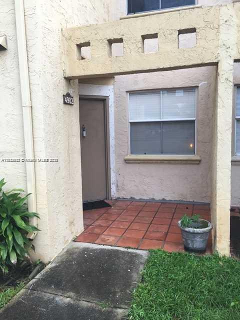 Building Photo - 4982 NW 97th Pl