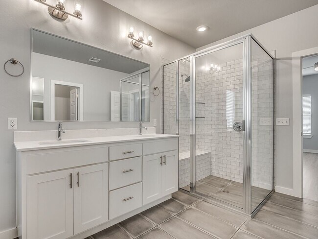 Building Photo - Beautiful New Construction Home in Edmond