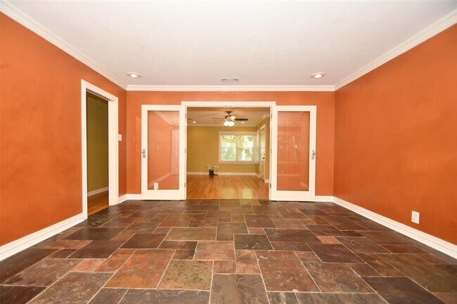 Building Photo - 5535 Berry Creek Dr