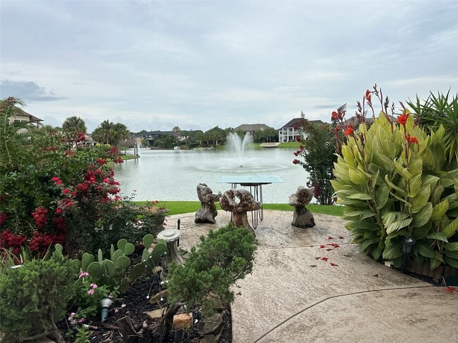 Building Photo - 1731 Parklake Village Dr