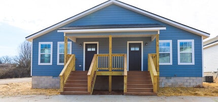 Building Photo - 123 Chrisna Maria Dr