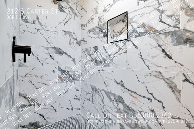 Building Photo - 212 S Carter St