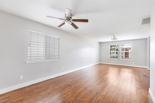 Building Photo - 20192 Alden's Oak