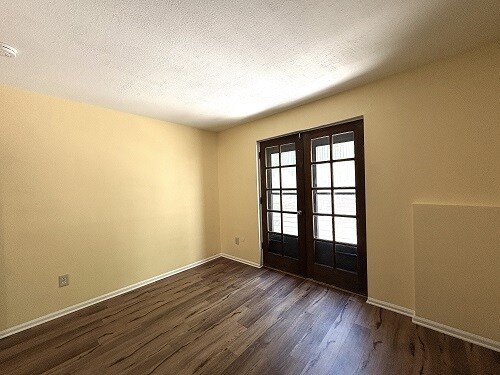 Building Photo - 14896 E 2nd Ave