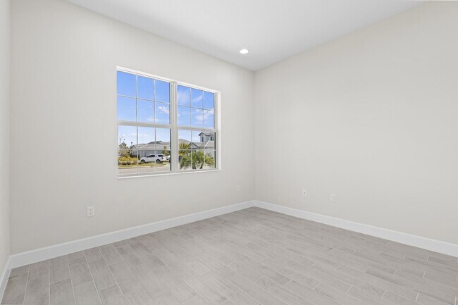 Building Photo - 14976 Woodlot Ct