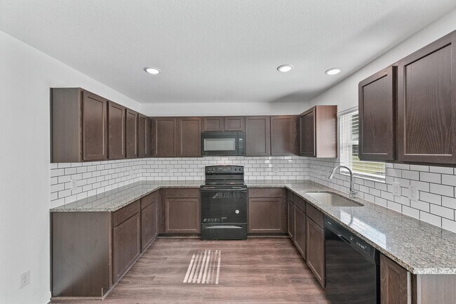 Building Photo - 771 Plum Tree Cir