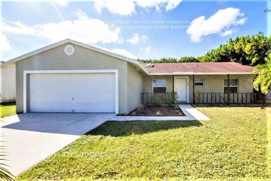 Primary Photo - 260 La Mancha Ave