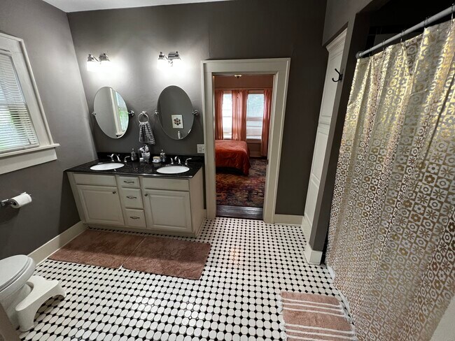 Bathroom - 712 NW 22nd St